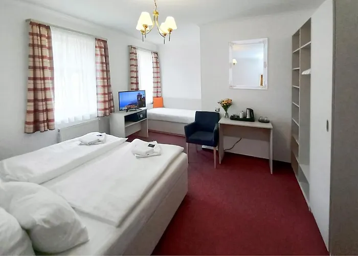 Hradec Hotel 3*