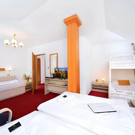 Hradec 3* Špindlerŭv Mlýn