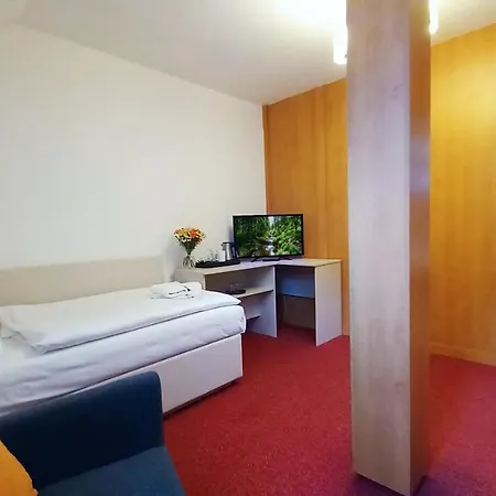 Hotell Hradec 3*