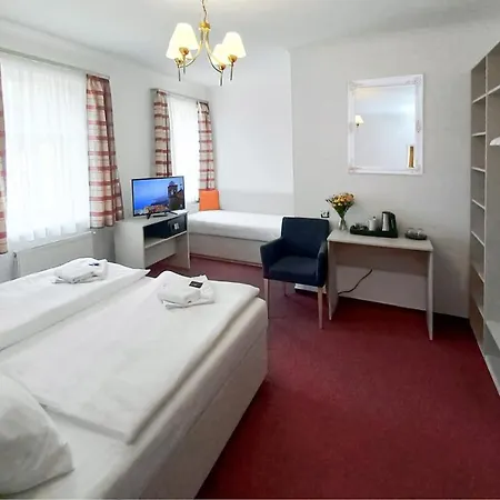 Hradec Hotell 3*