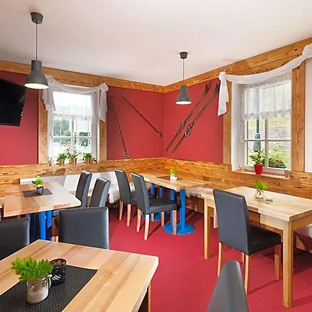 Hradec Hotel 3*