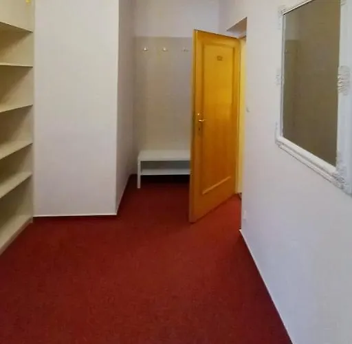 赫拉德茨酒店 Špindlerŭv Mlýn